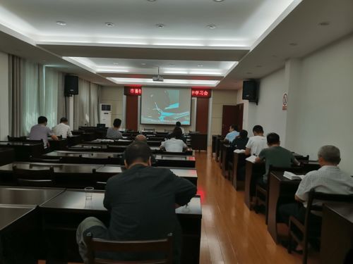以案為鑒明初心，警鐘長鳴促廉潔——宜都市畜牧服務中心組織觀看警示教育片《叩問初心》